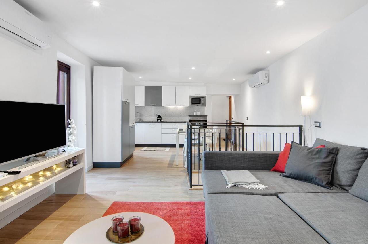 Fogazzaro Lake View Apartment Oria  Extérieur photo
